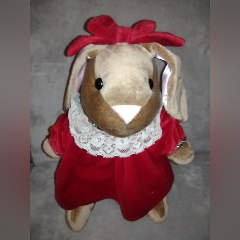 Velveteen Rabbit, 1985 Toys R Us Exclusive Plush,  EUC
